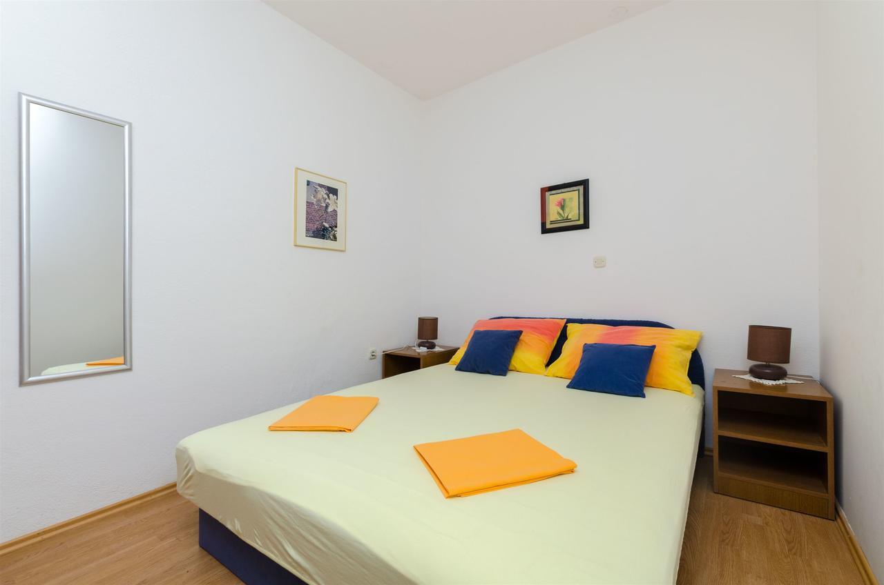 Apartments Zdenka Омиш Экстерьер фото